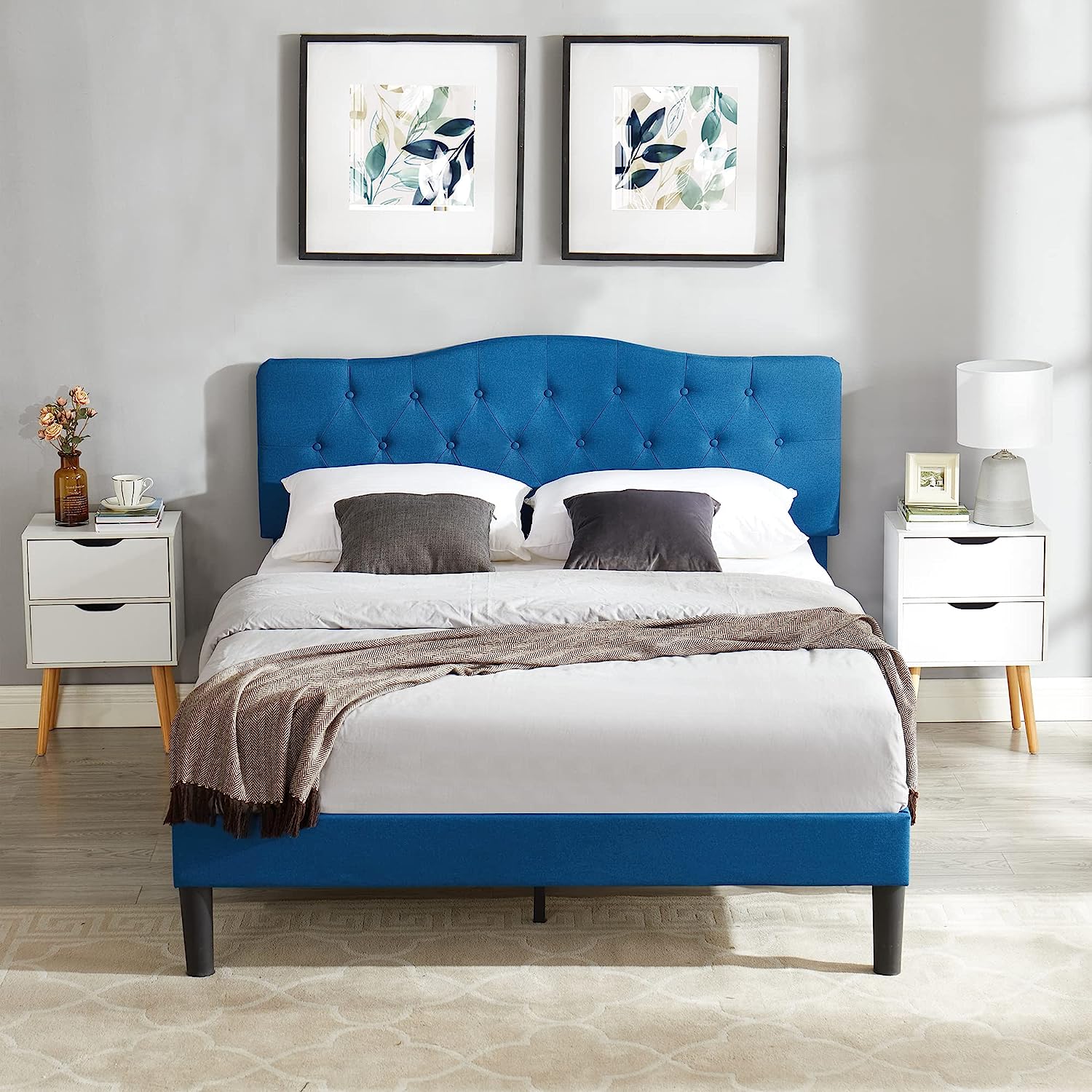 VECELO Classic Upholstered Platform Bed Frame with Diamond Stitched Cloth - VECELO