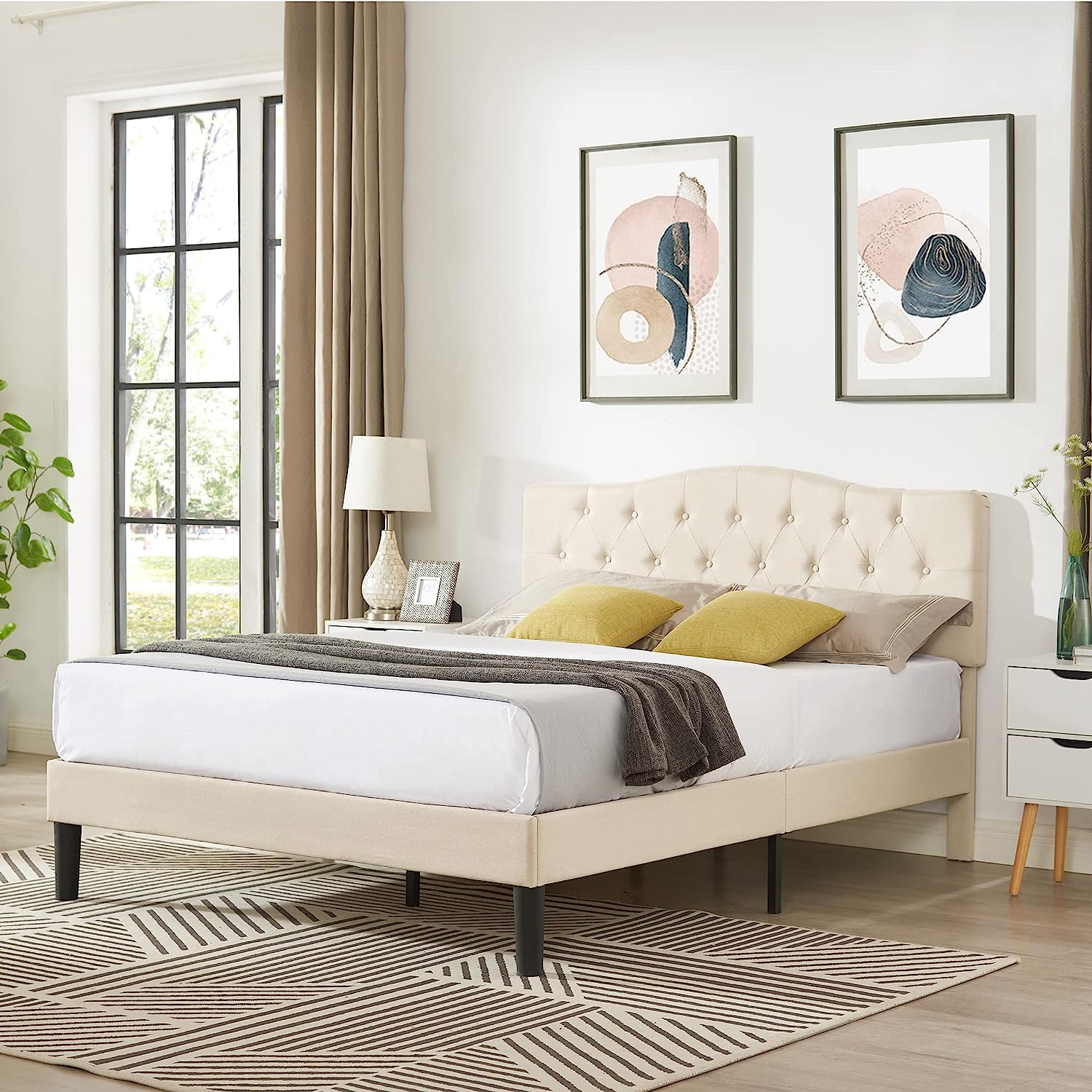 VECELO Classic Upholstered Platform Bed Frame with Diamond Stitched Cloth - VECELO