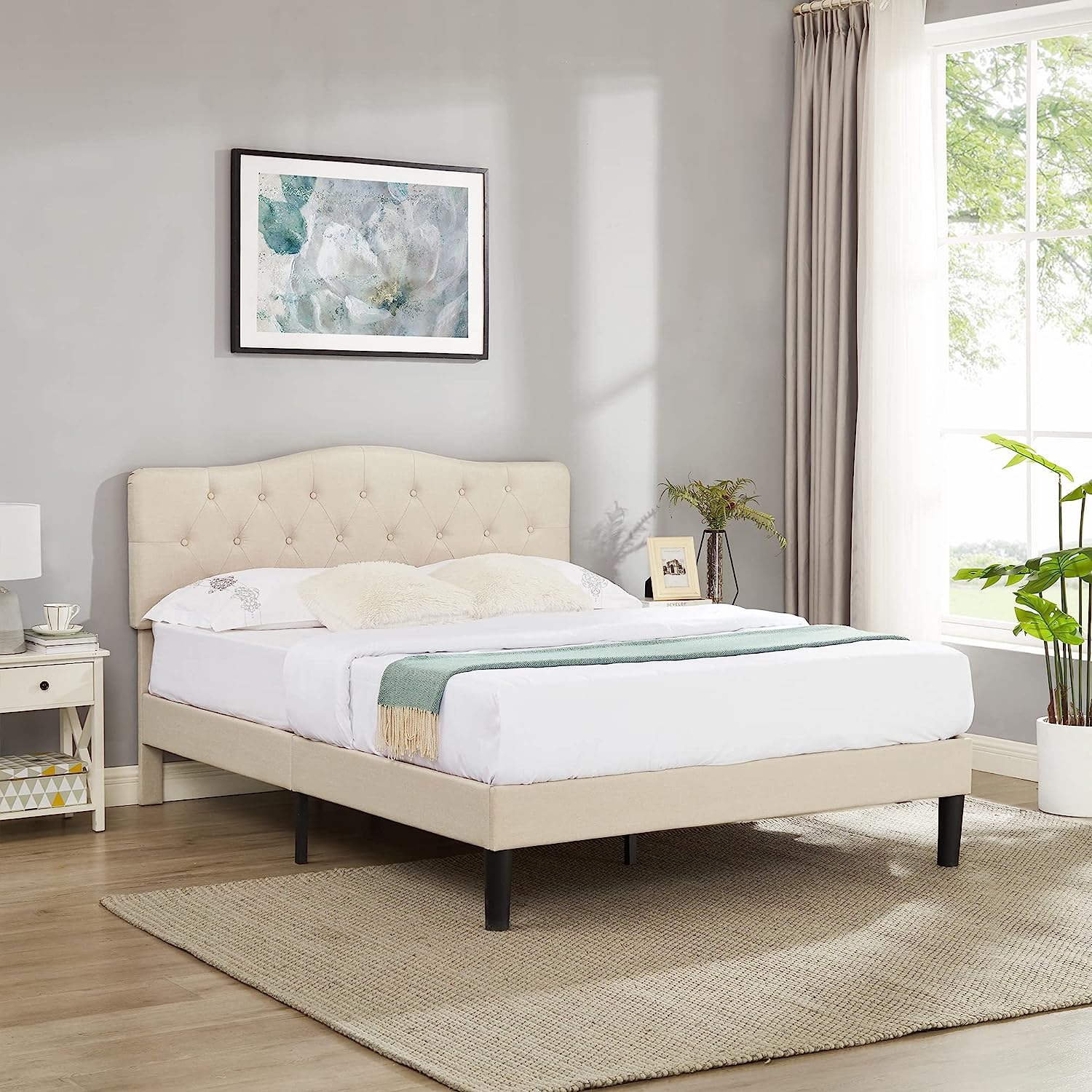 VECELO Classic Upholstered Platform Bed Frame with Diamond Stitched Cloth - VECELO