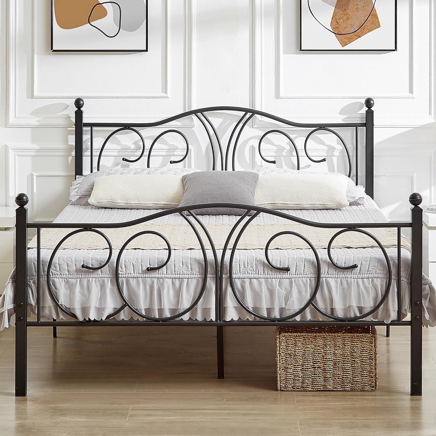 VECELO Metal Platform Bed Frame/Mattress Foundation