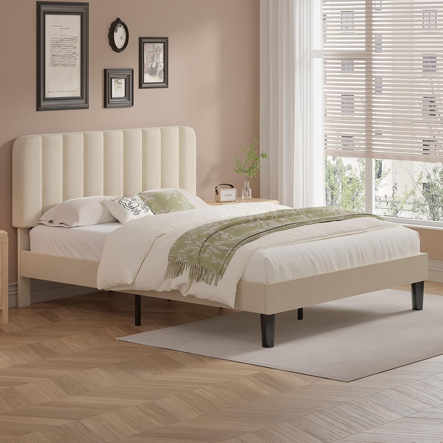 VECELO Upholstered Platform bedframe with Adjustable Headboard