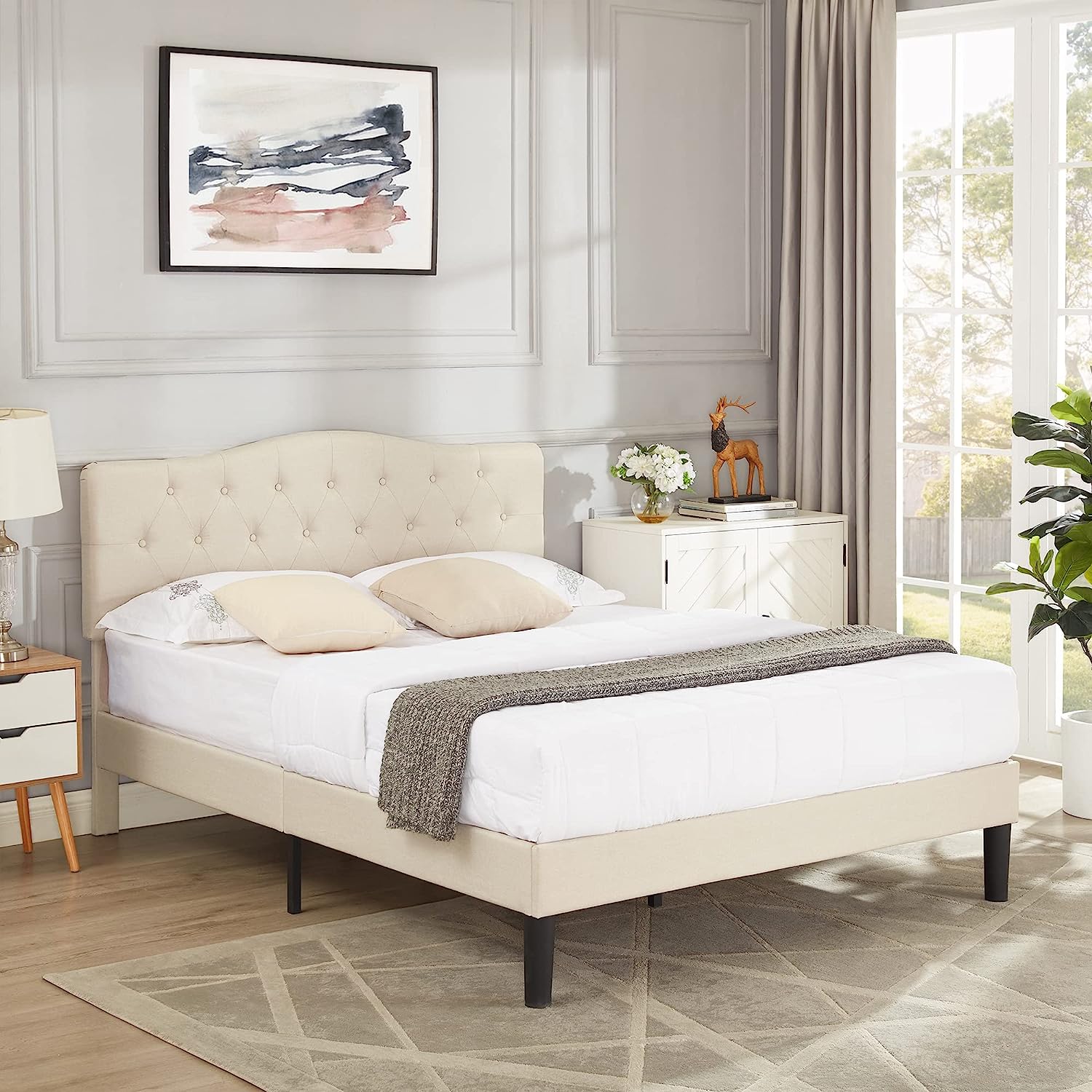 VECELO Classic Upholstered Platform Bed Frame with Diamond Stitched Cloth - VECELO