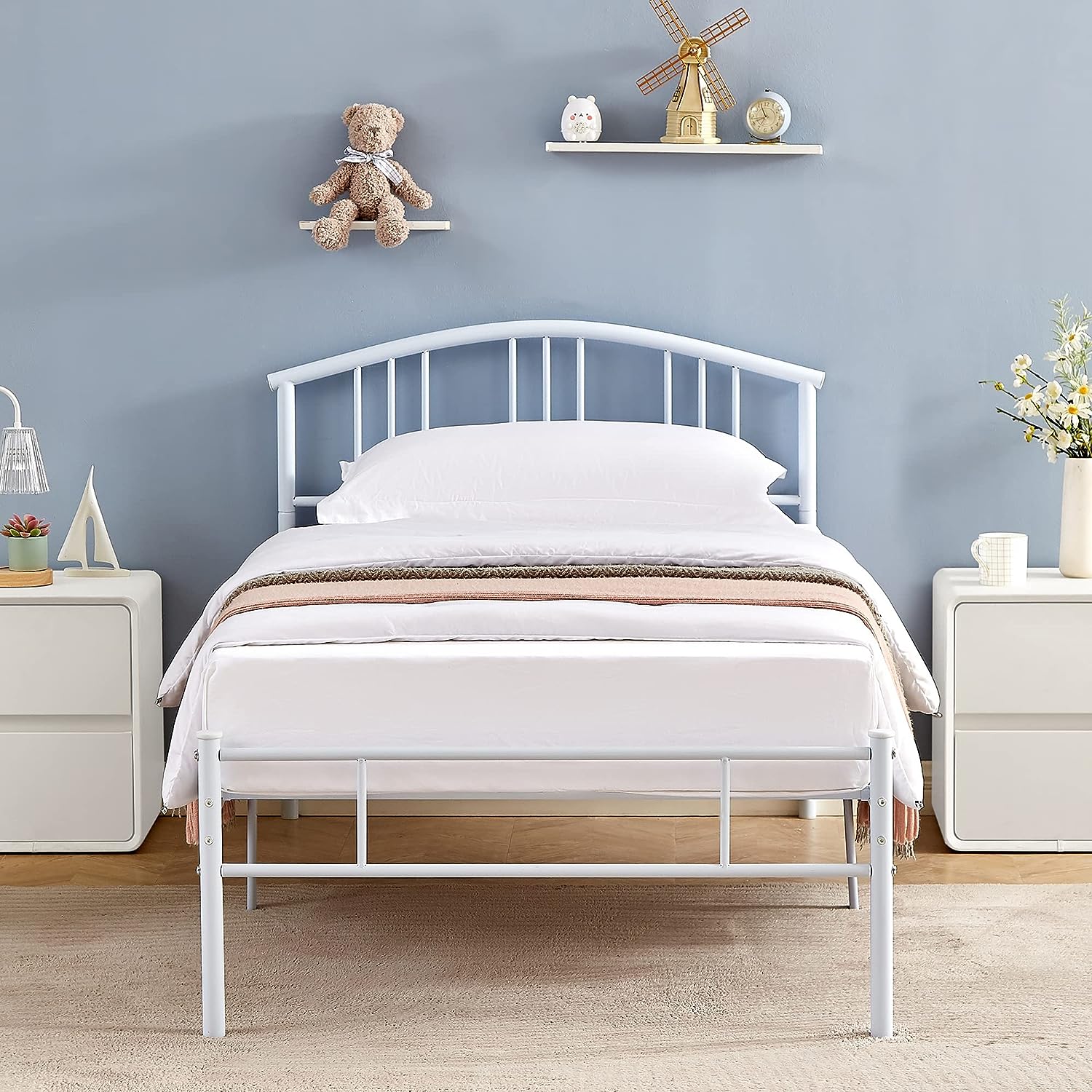 VECELO Modern Metal Bed Frame Mattress Foundation with curve headboard and Footboard - VECELO