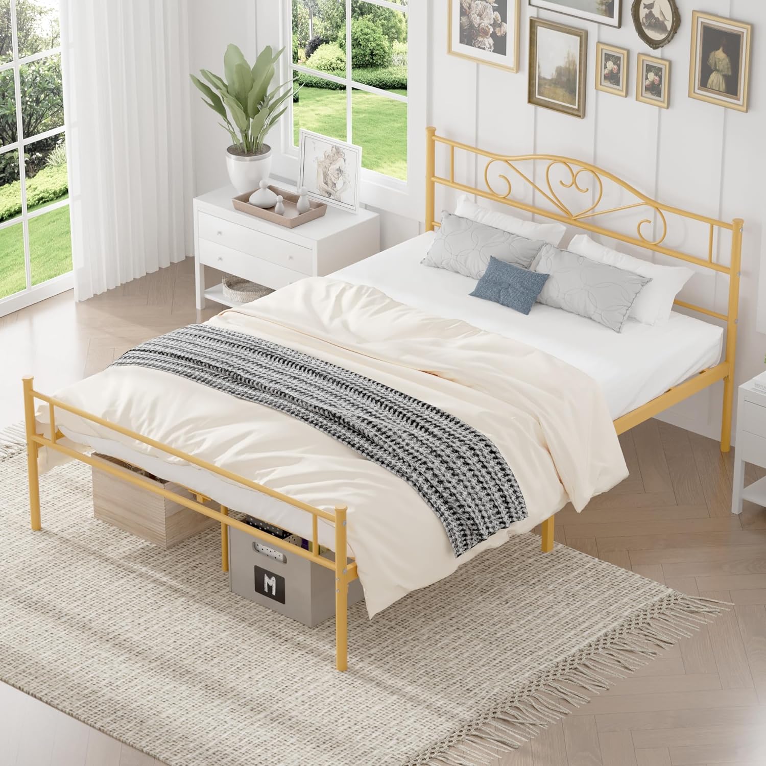 VECELO Metal Platform Bed Frame Mattress Foundation Decorative Headboard & Footboard - VECELO