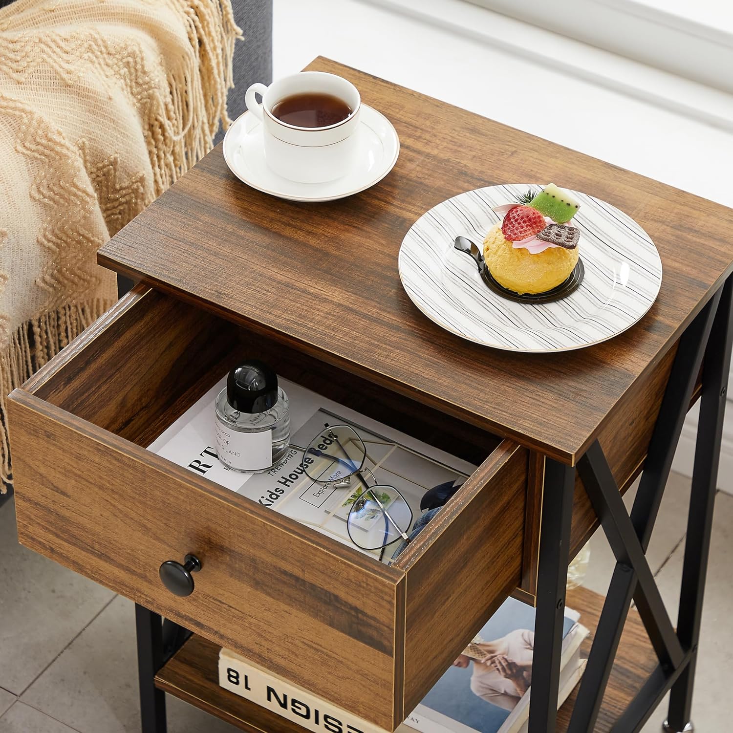 VECELO Modern Bedside End Tables with Charging Station & USB Ports, 1 Pack/2 Packs - VECELO