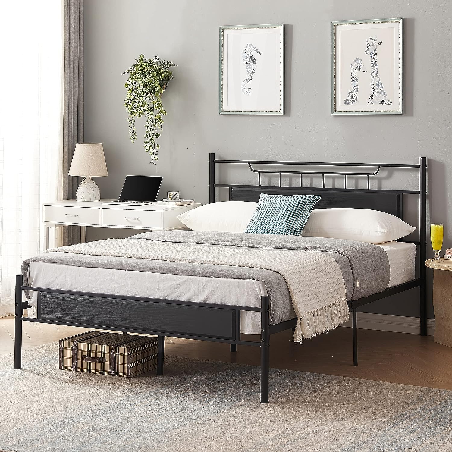 VECELO Platform Bed Frame with Wood Headboard No Box Spring Needed Heavy Duty Steel Slat