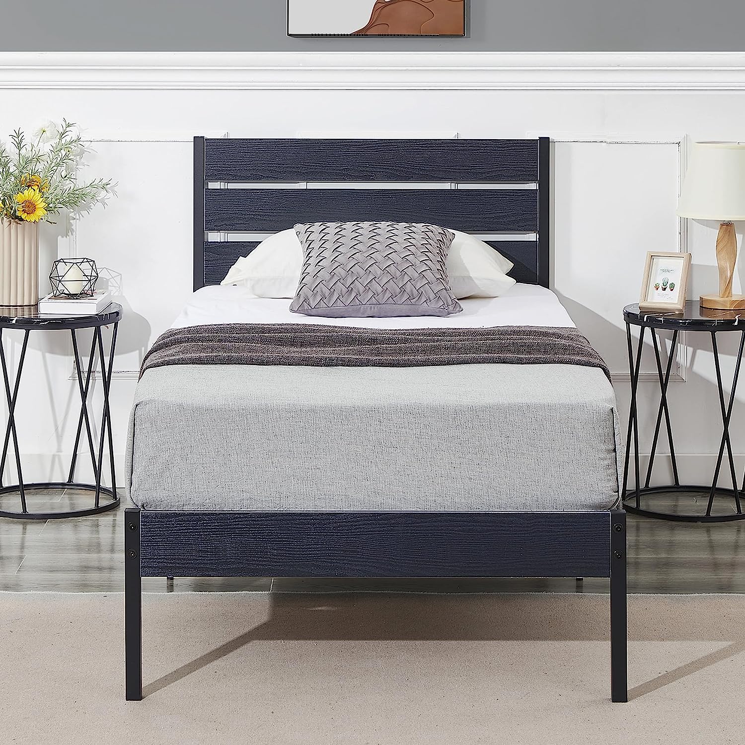 VECELO Platform Bed Frame with Rustic Vintage Wood Headboard/Strong Metal Slats Support