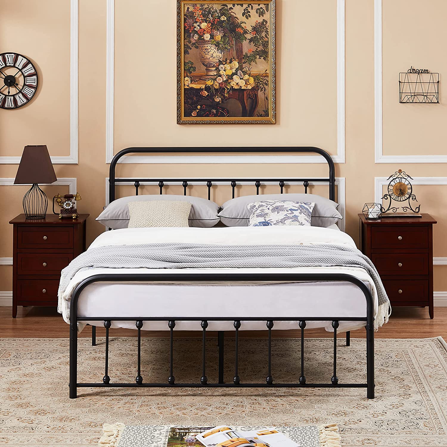 VECELO Metal Platform Bed Frame Mattress Foundation Modern&Simple Style