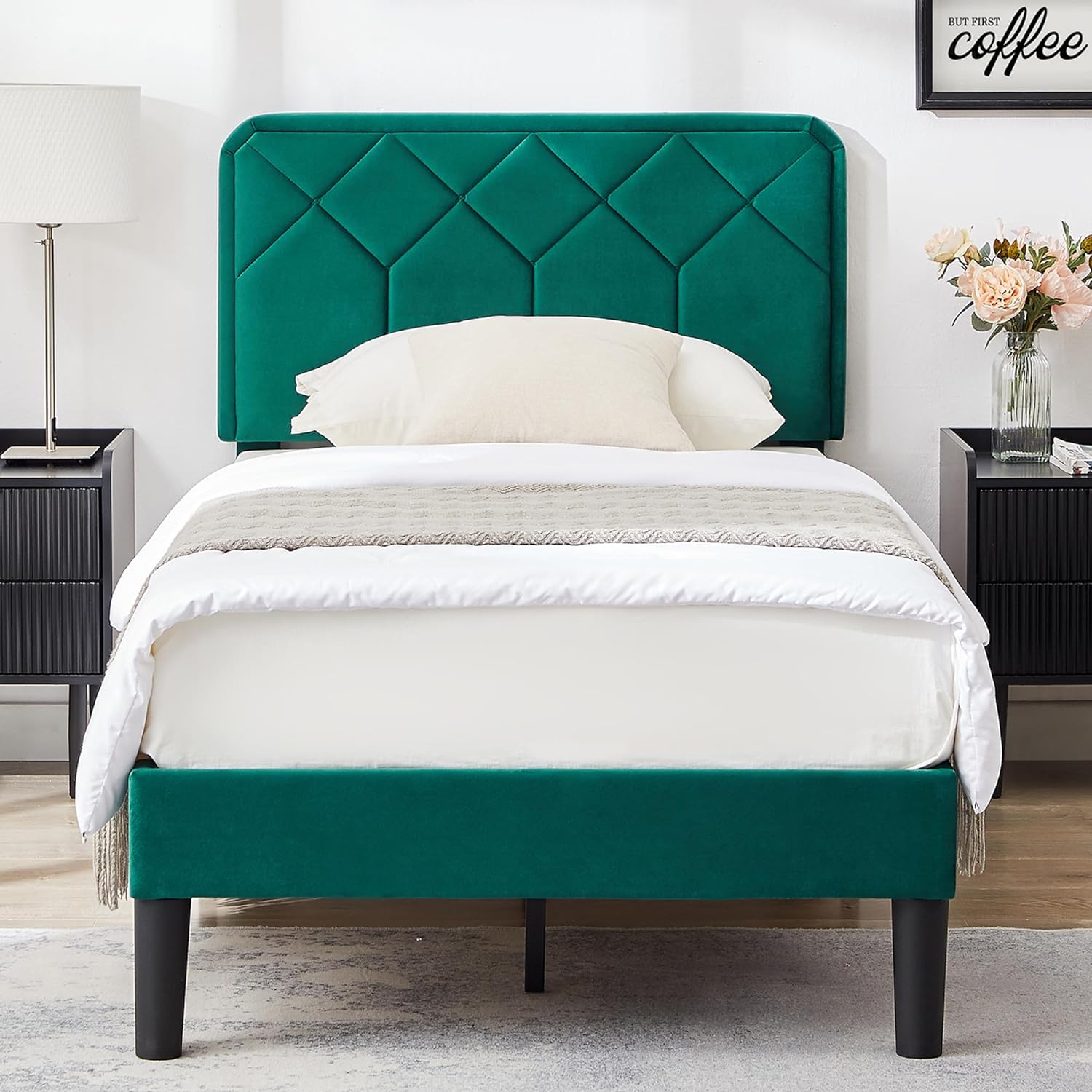 VECELO Premium Leather Upholstered Platform Bed Frame