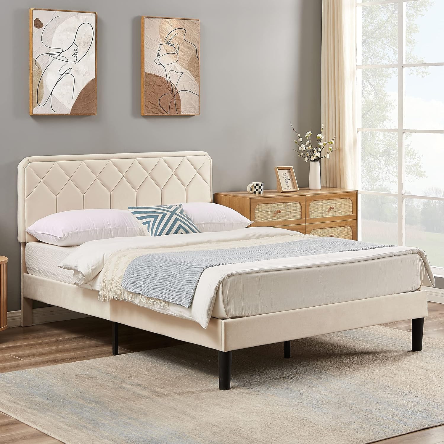 VECELO Premium Leather Upholstered Platform Bed Frame