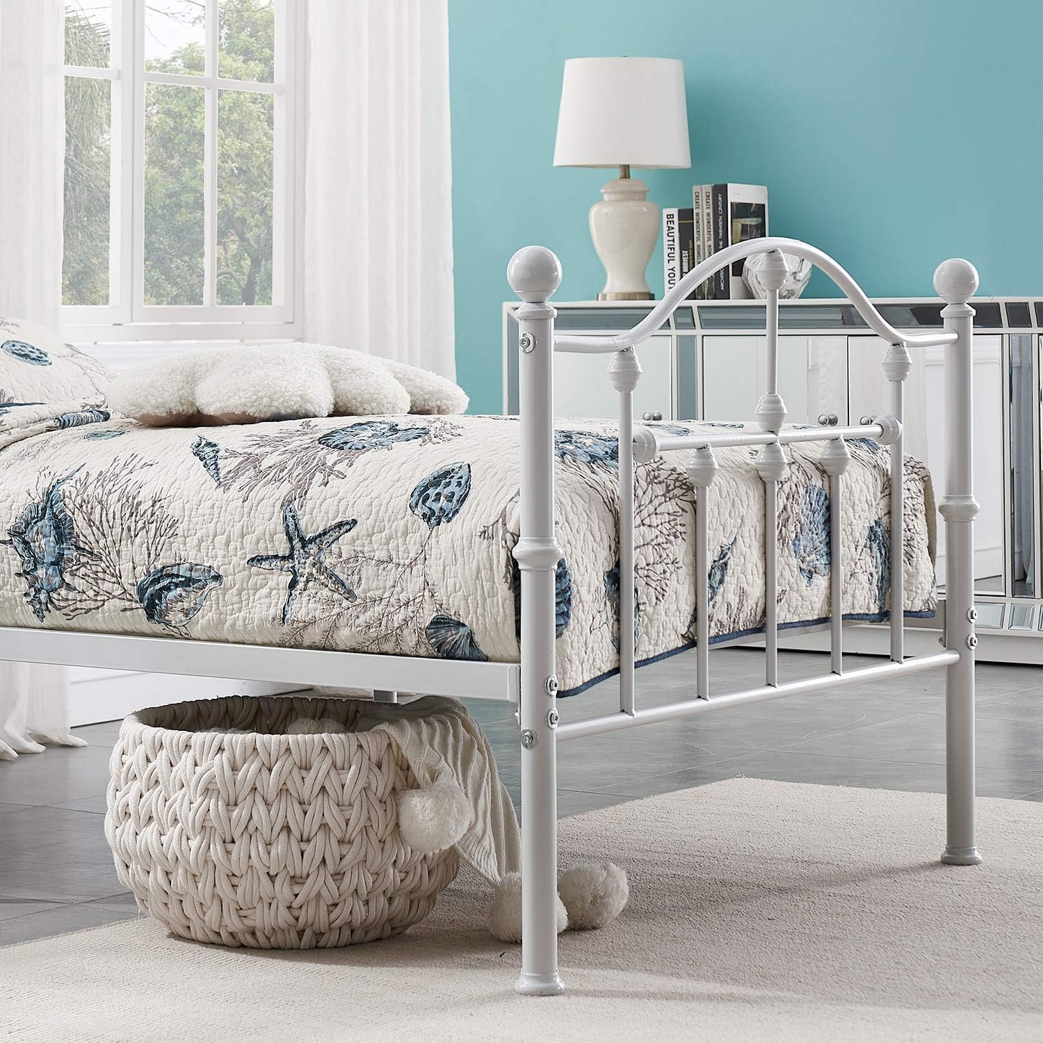 VECELO Classical Black Bed Frame Metal Platform Mattress Foundation with Headboard & Footboard - VECELO