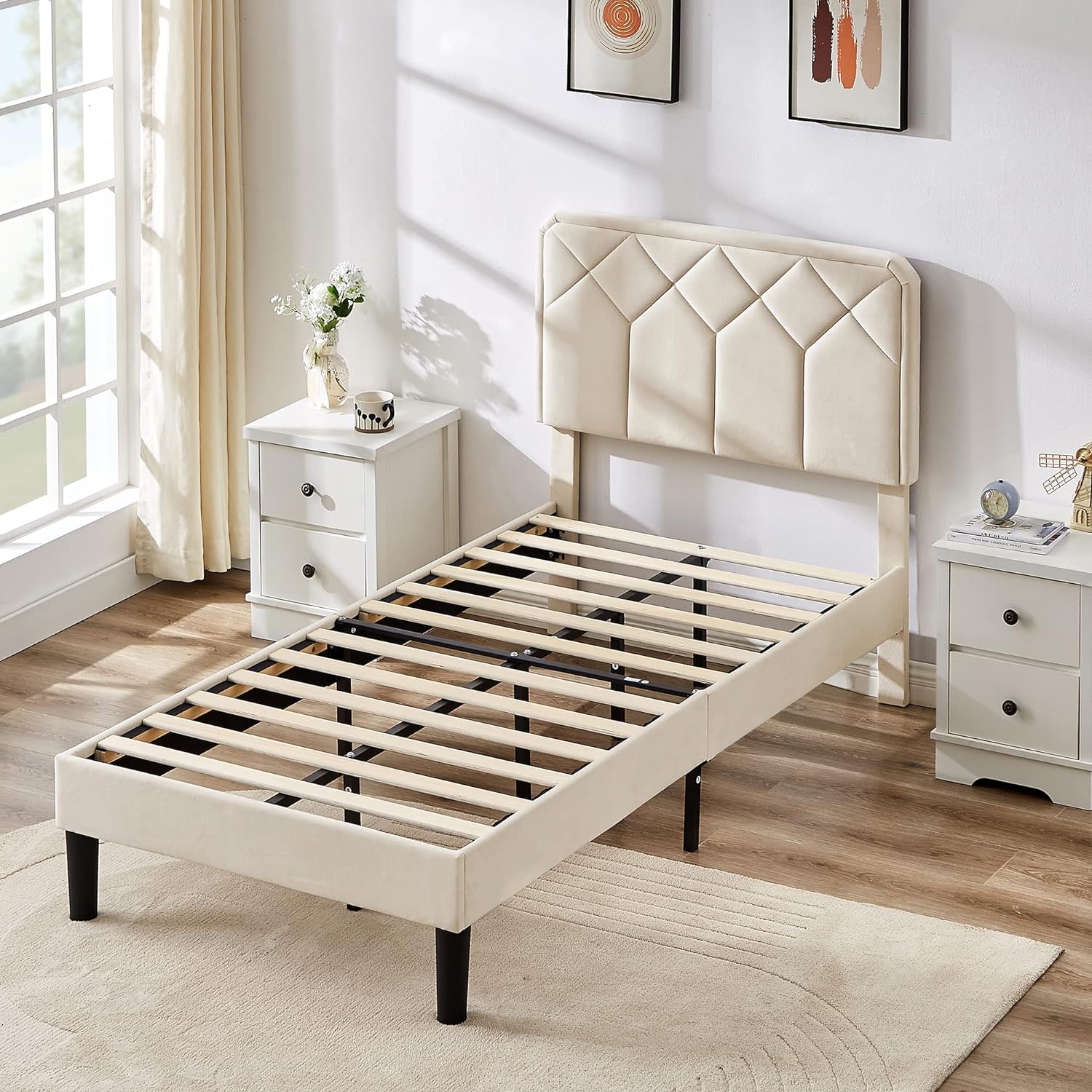 VECELO Premium Leather Upholstered Platform Bed Frame