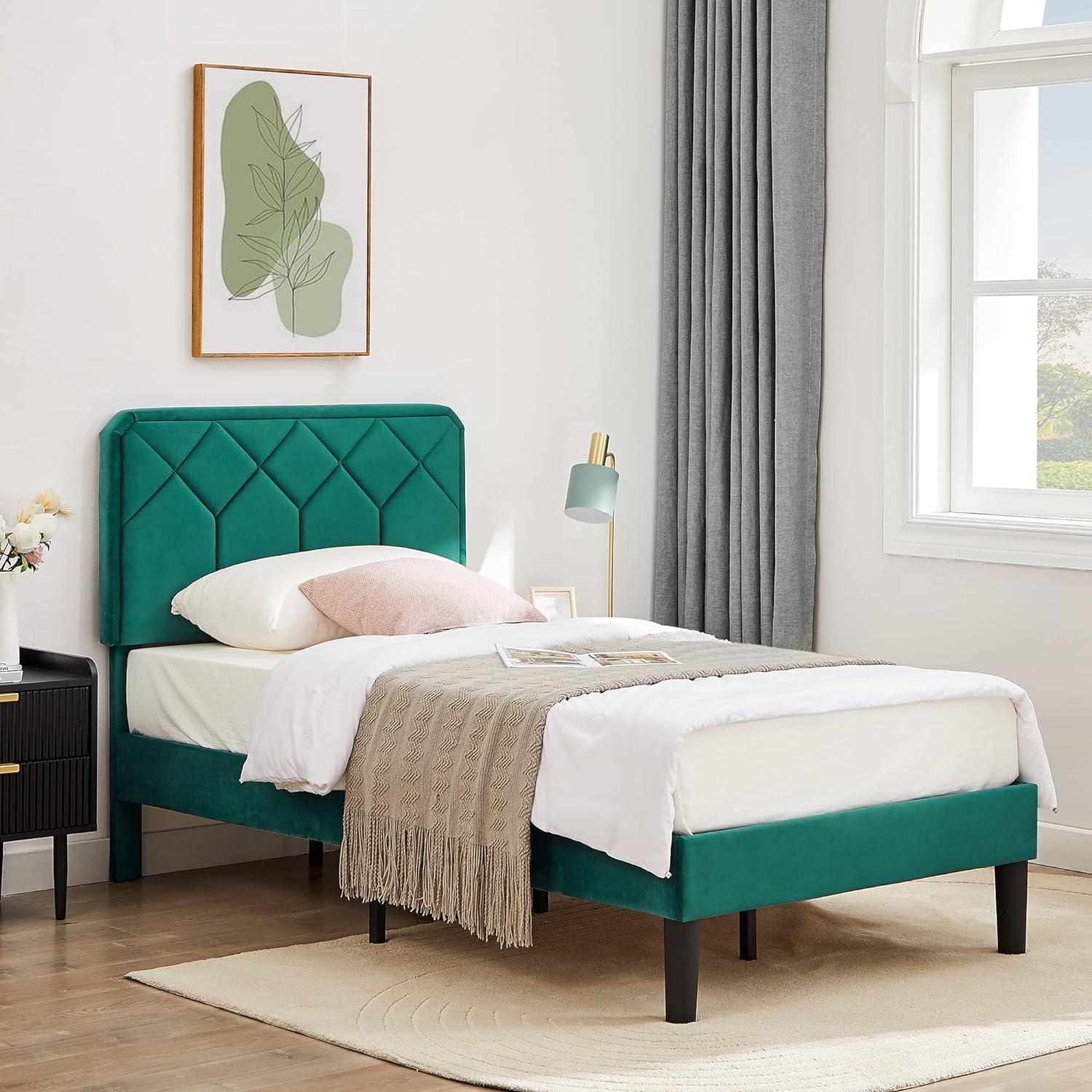 VECELO Premium Leather Upholstered Platform Bed Frame