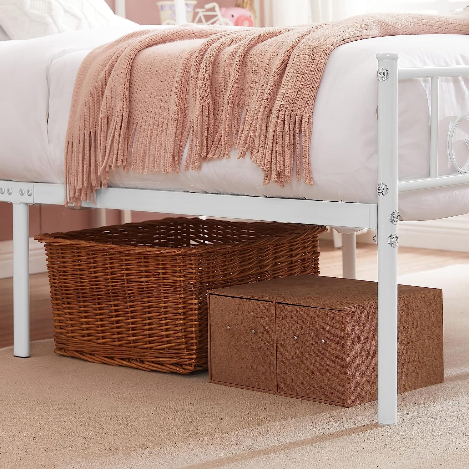 VECELO Metal Platform Bed Frame Mattress Foundation with Headboard & Footboard