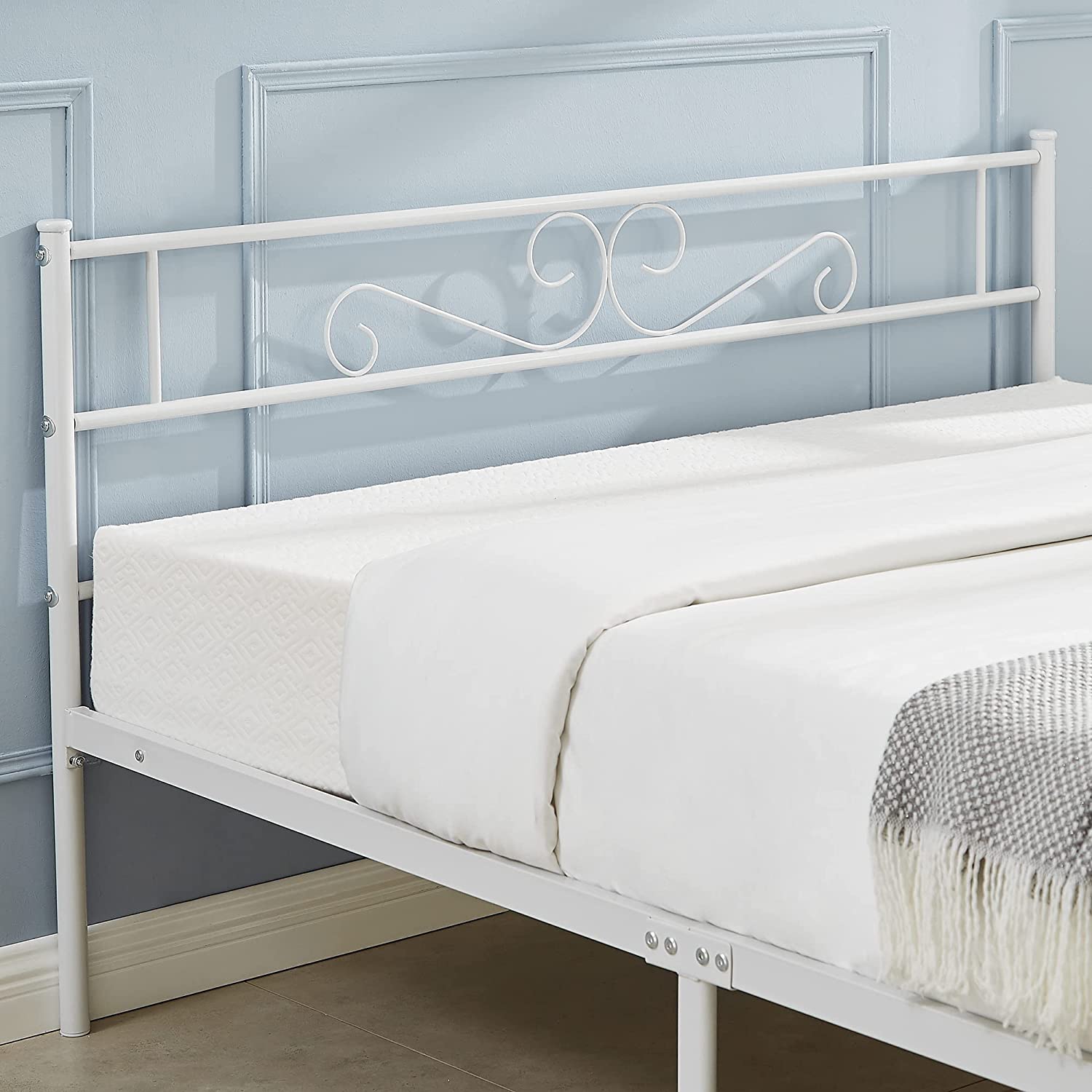 VECELO Metal Platform Bed Frame Mattress Foundation with Headboard & Footboard