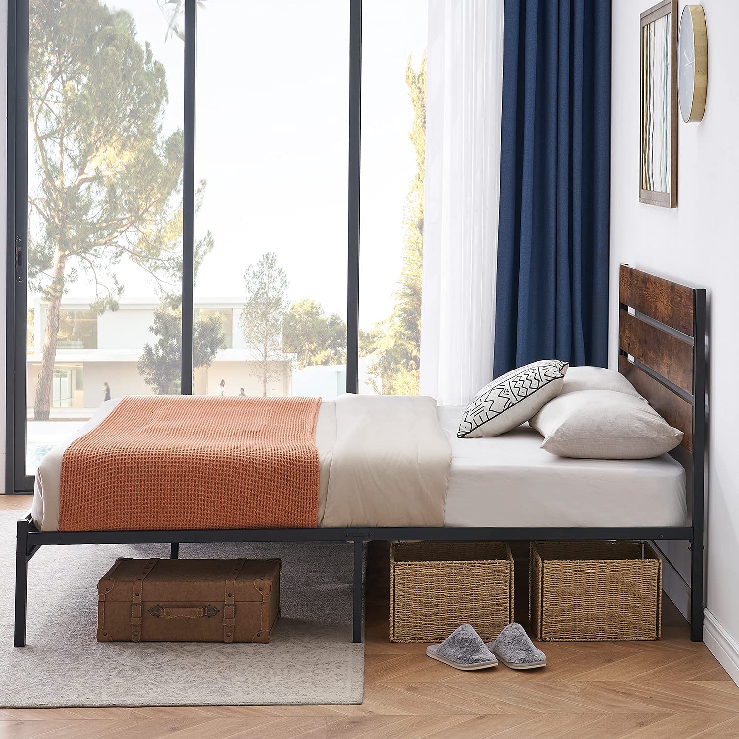 VECELO Platform Bed Frame with Rustic Vintage Wood Headboard/Strong Metal Slats Support