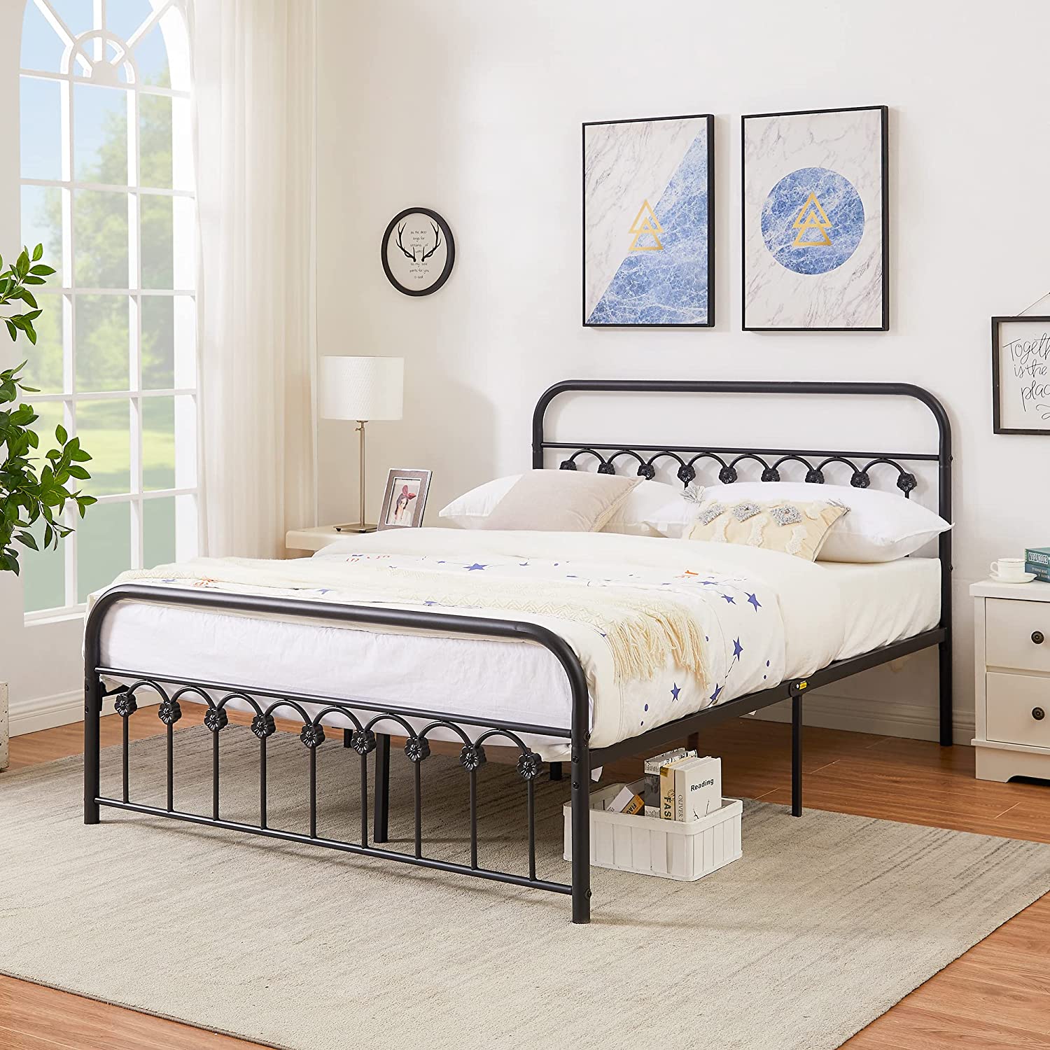 VECELO Metal Bed Frame/Mattress Foundation with Vintage Flower Headboard & Footboard