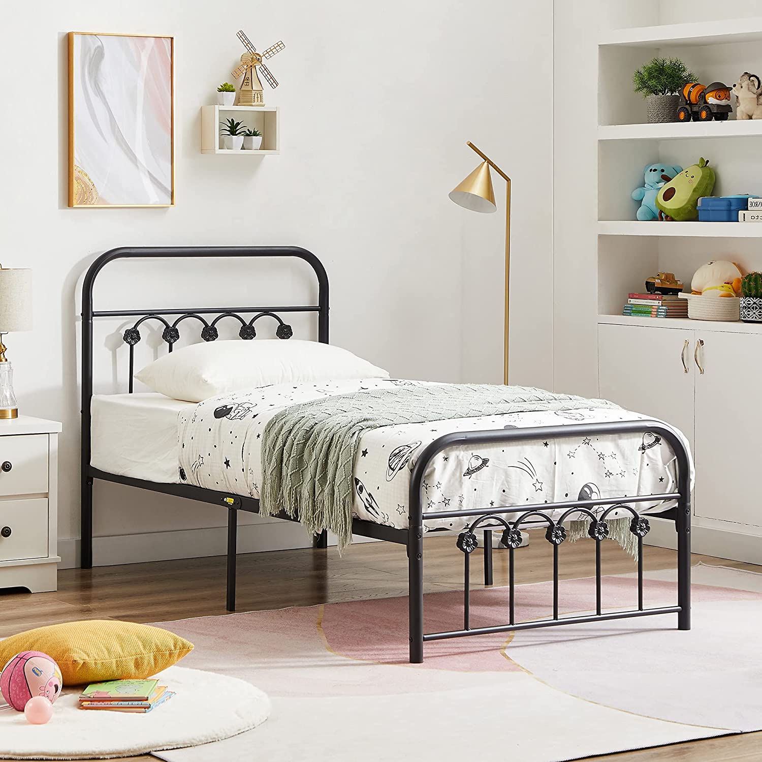 VECELO Metal Bed Frame/Mattress Foundation with Vintage Flower Headboard & Footboard